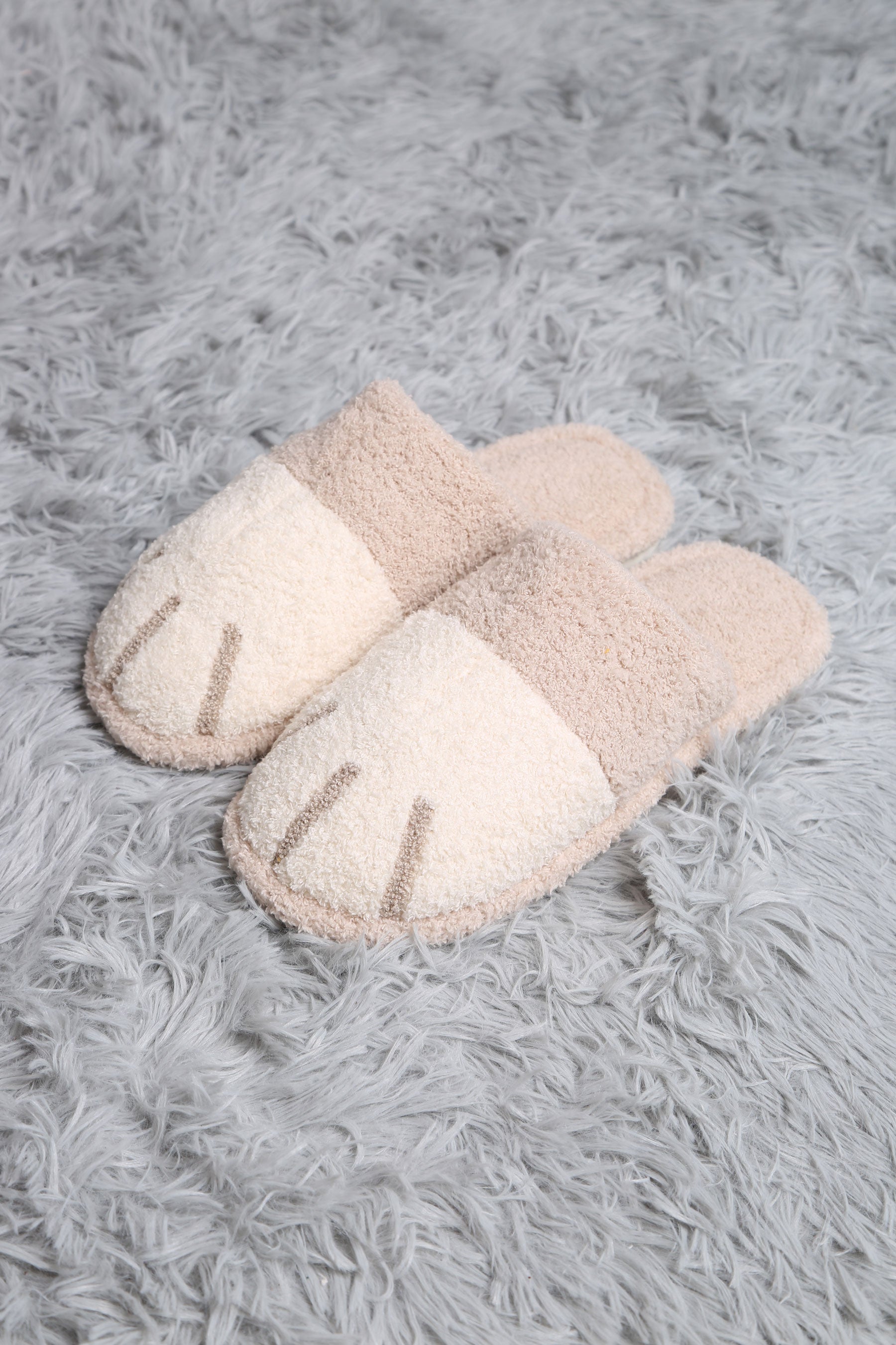 mySundaze Cat Paw Soft Microfiber Slippers