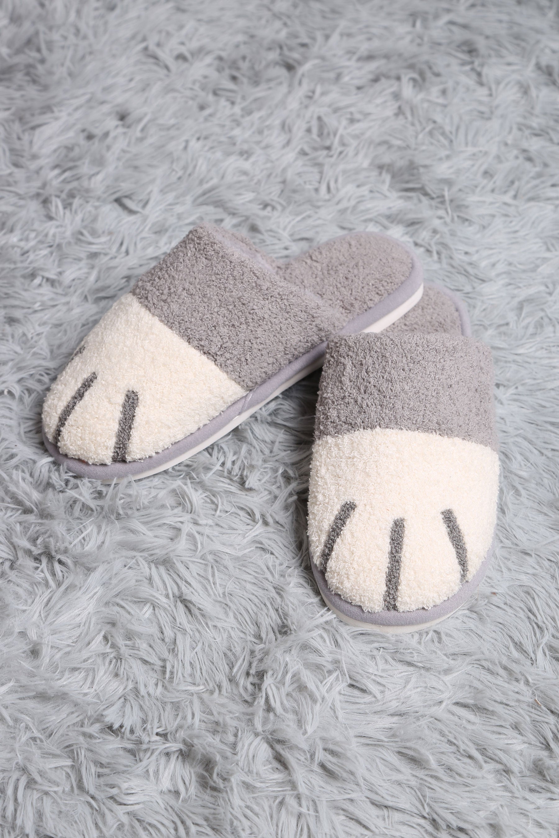 mySundaze Cat Paw Soft Microfiber Slippers