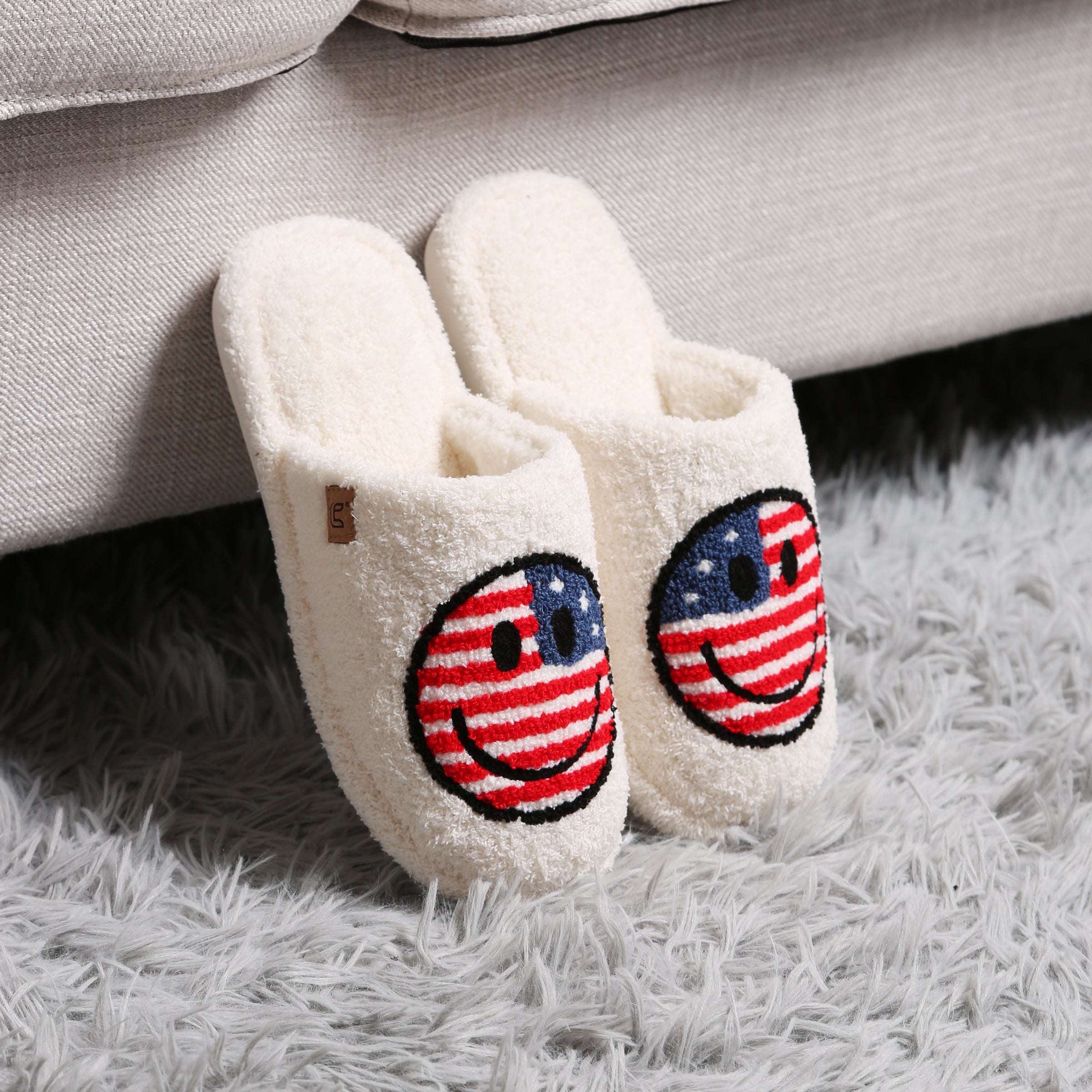 mySundaze USA Flag Happy Face Soft Microfiber Slippers