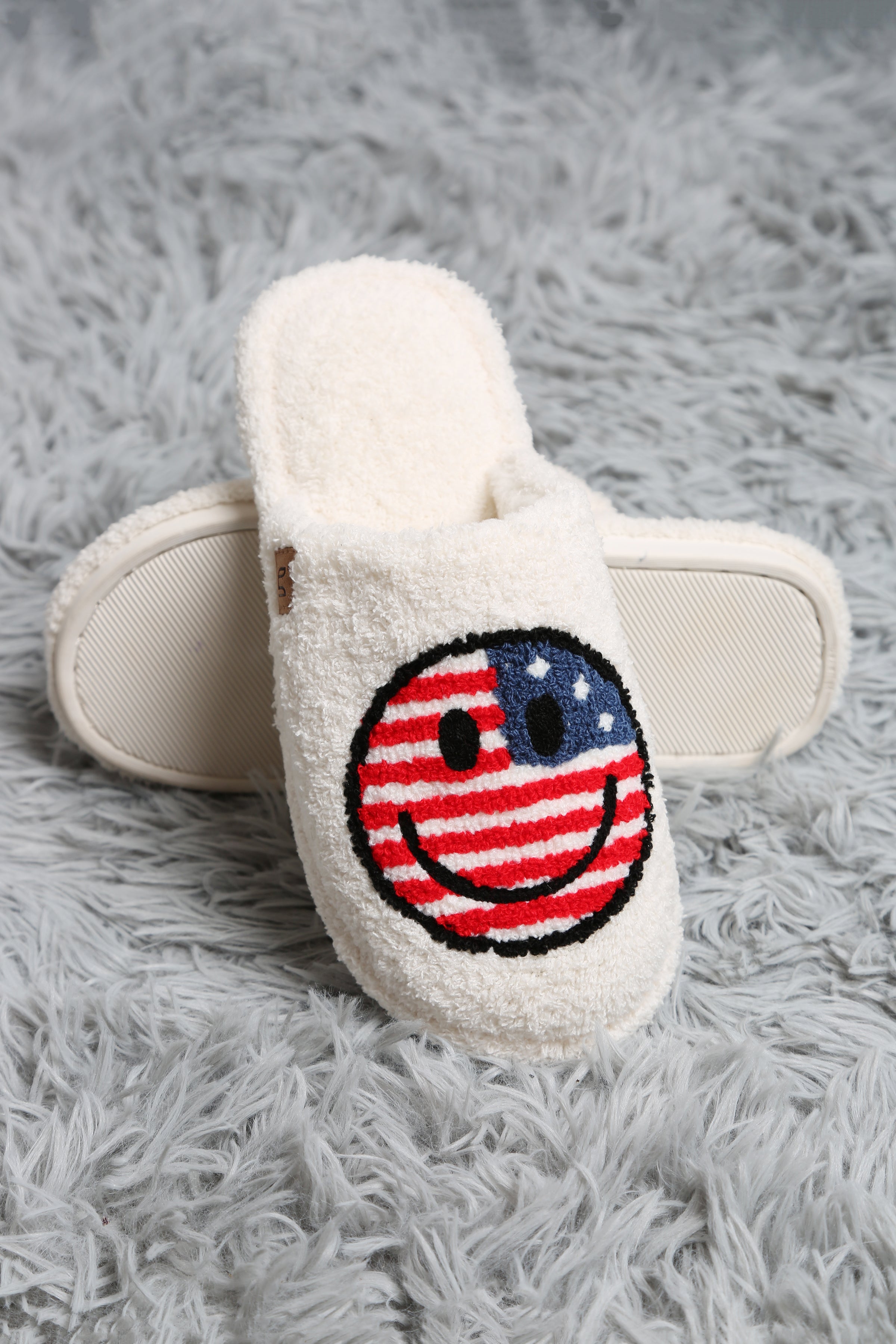 mySundaze USA Flag Happy Face Soft Microfiber Slippers
